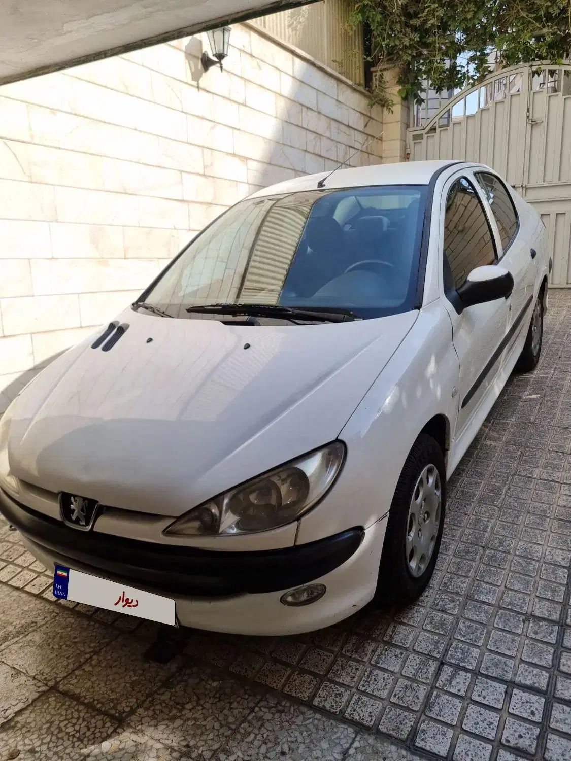 پژو ۲۰۶ صندوق دار v8 - 1395