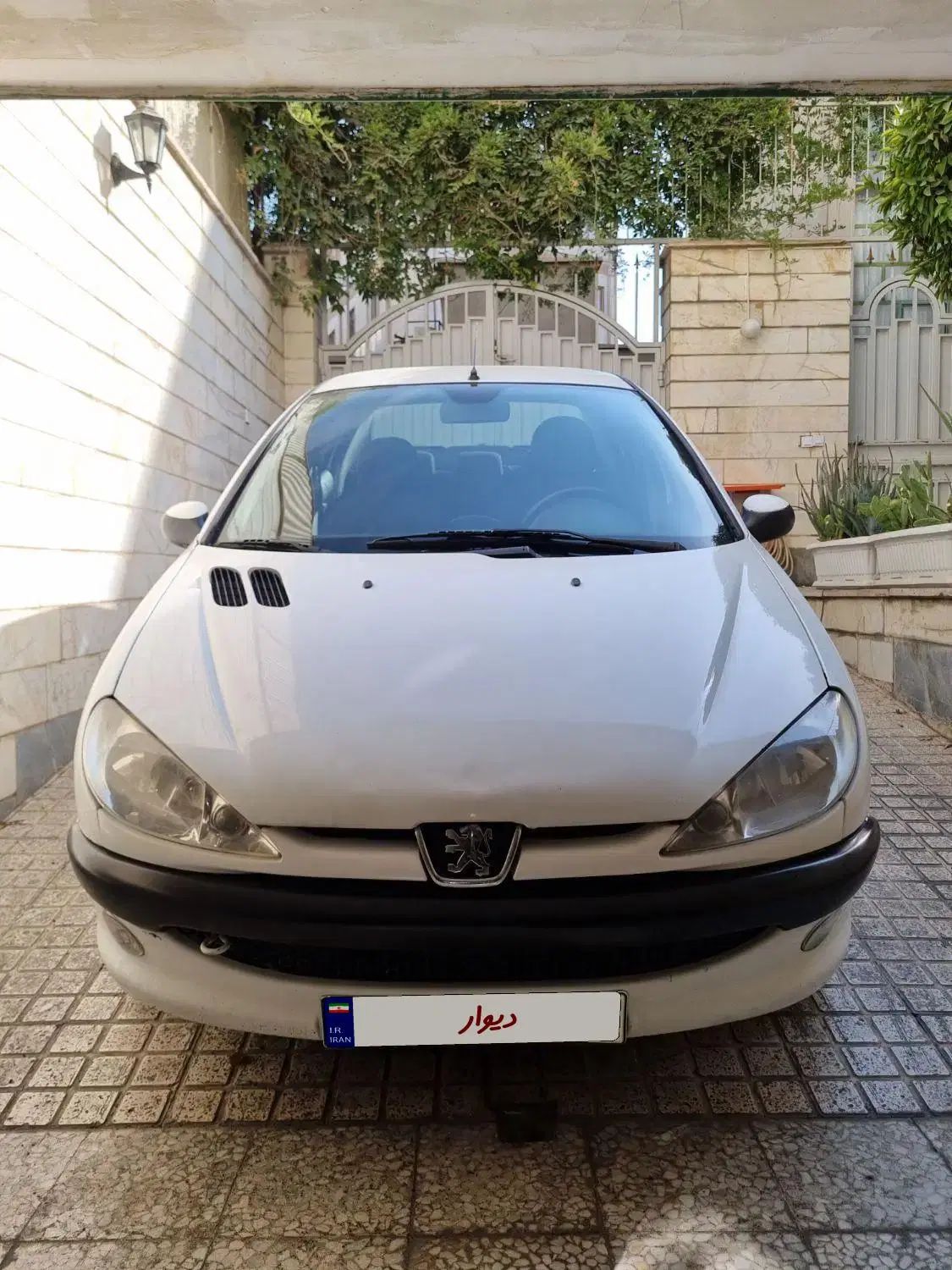 پژو ۲۰۶ صندوق دار v8 - 1395