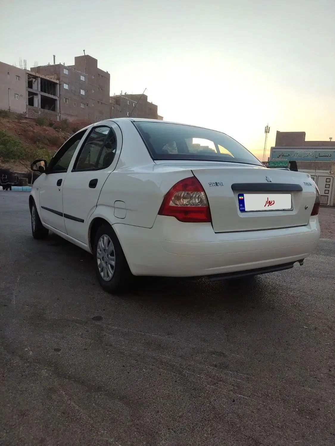 تیبا صندوق دار SX - 1399