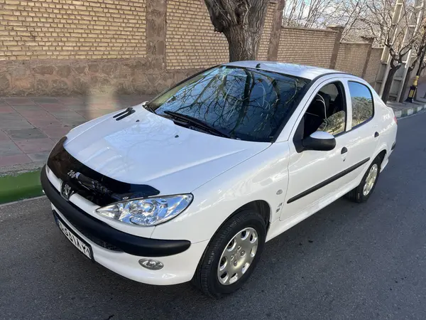 پژو ۲۰۶ صندوق دار v8 - 1398