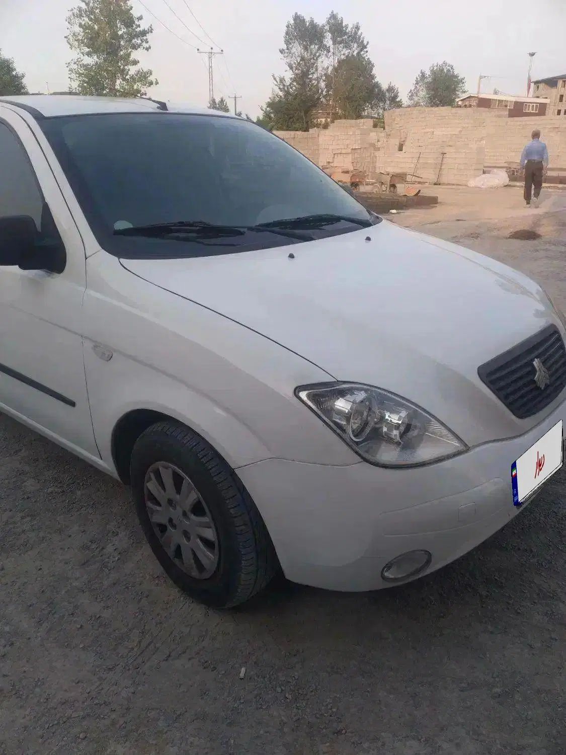 تیبا صندوق دار SX - 1401