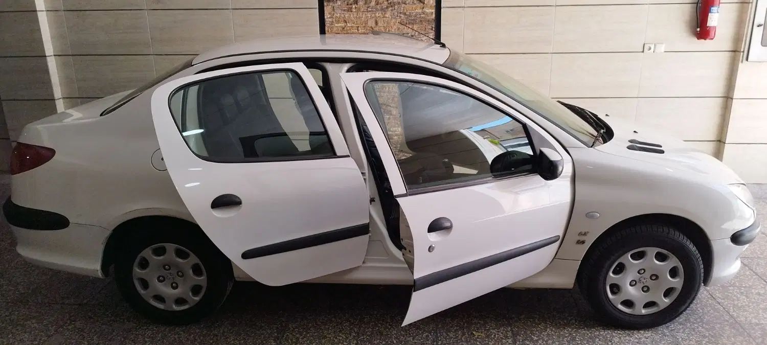 پژو ۲۰۶ صندوق دار v8 - 1388