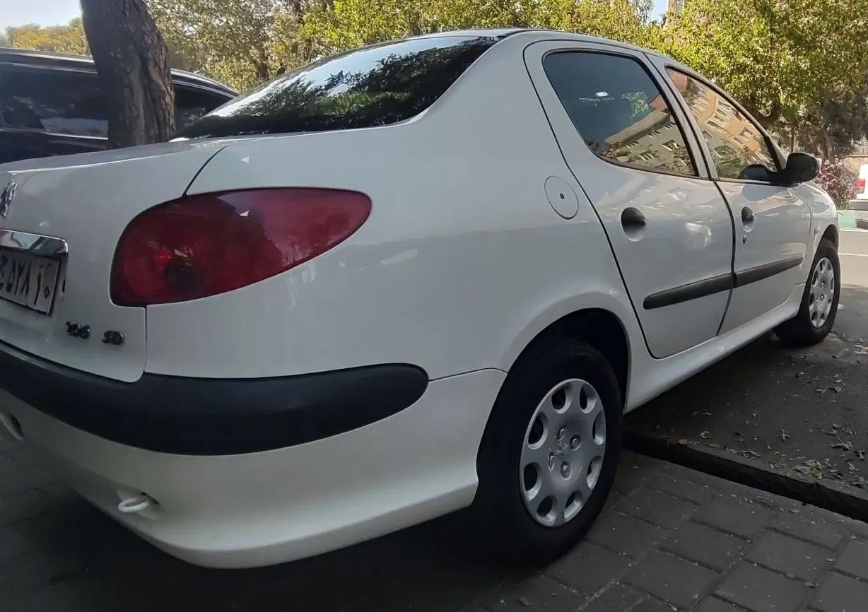 پژو ۲۰۶ صندوق دار v8 - 1395