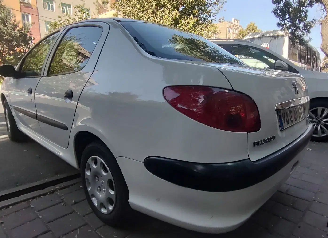 پژو ۲۰۶ صندوق دار v8 - 1395