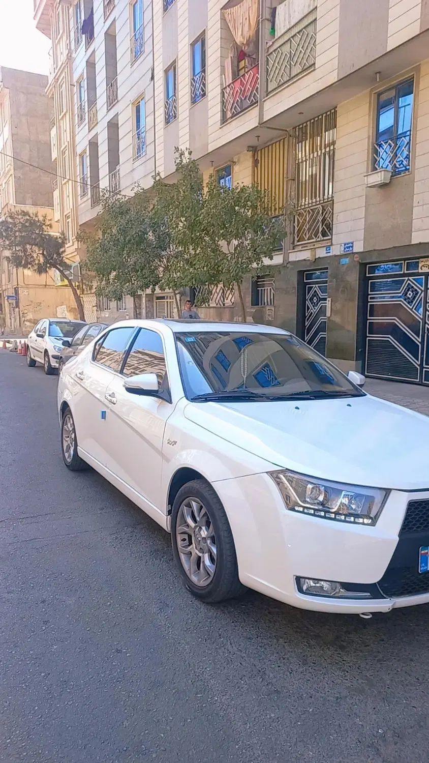 دنا پلاس توربو 6 دنده - 1402