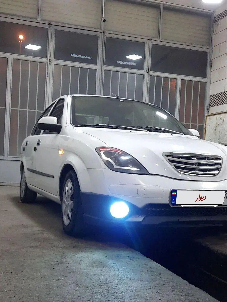 تیبا صندوق دار SX - 1396