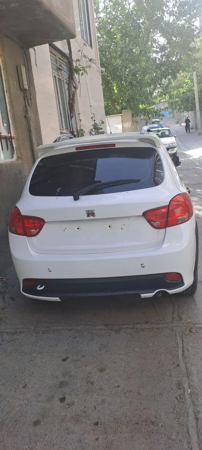 خودرو کوییک، معمولی آگهی ann_20453946