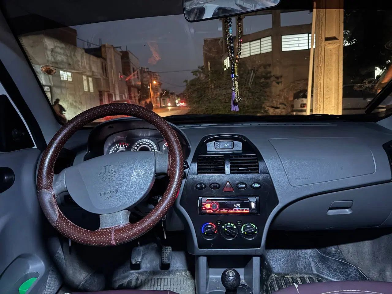 تیبا صندوق دار SX - 1400