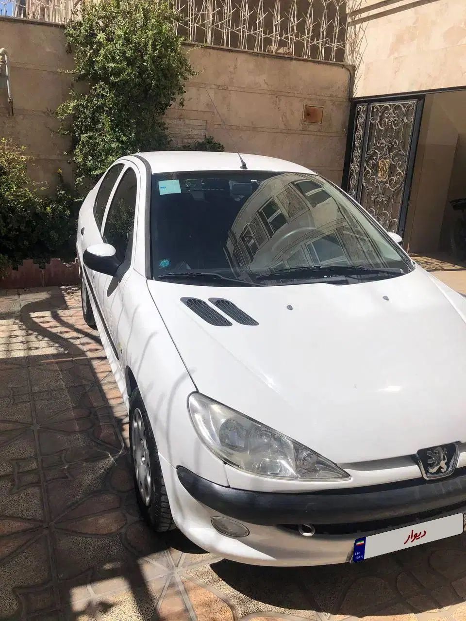 پژو ۲۰۶ صندوق دار v8 - 1394