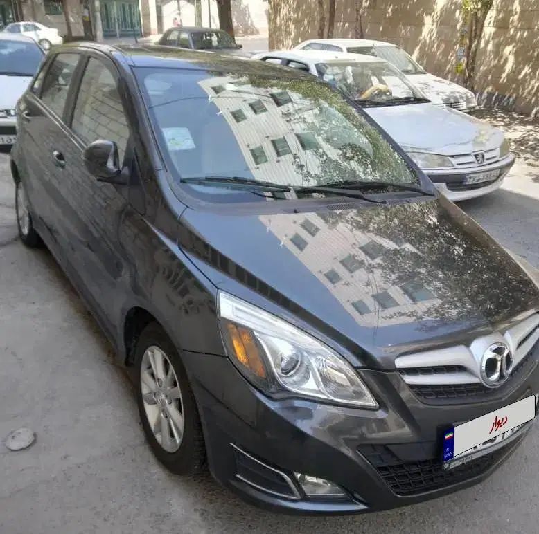 خودرو بایک، سابرینا مونتاژ آگهی ann_20454184