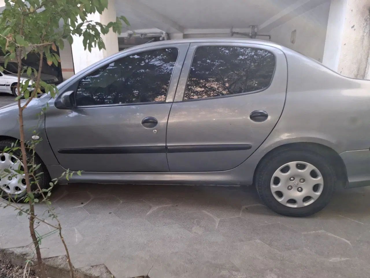 پژو ۲۰۶ صندوق دار v20 - 1389
