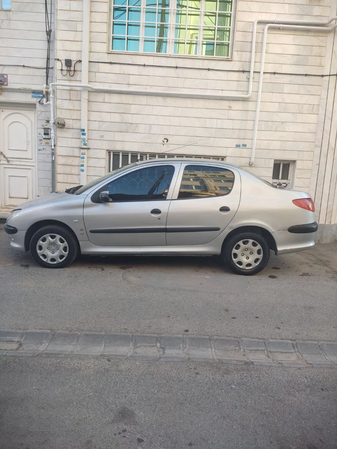 پژو ۲۰۶ صندوق دار v8 - 1388