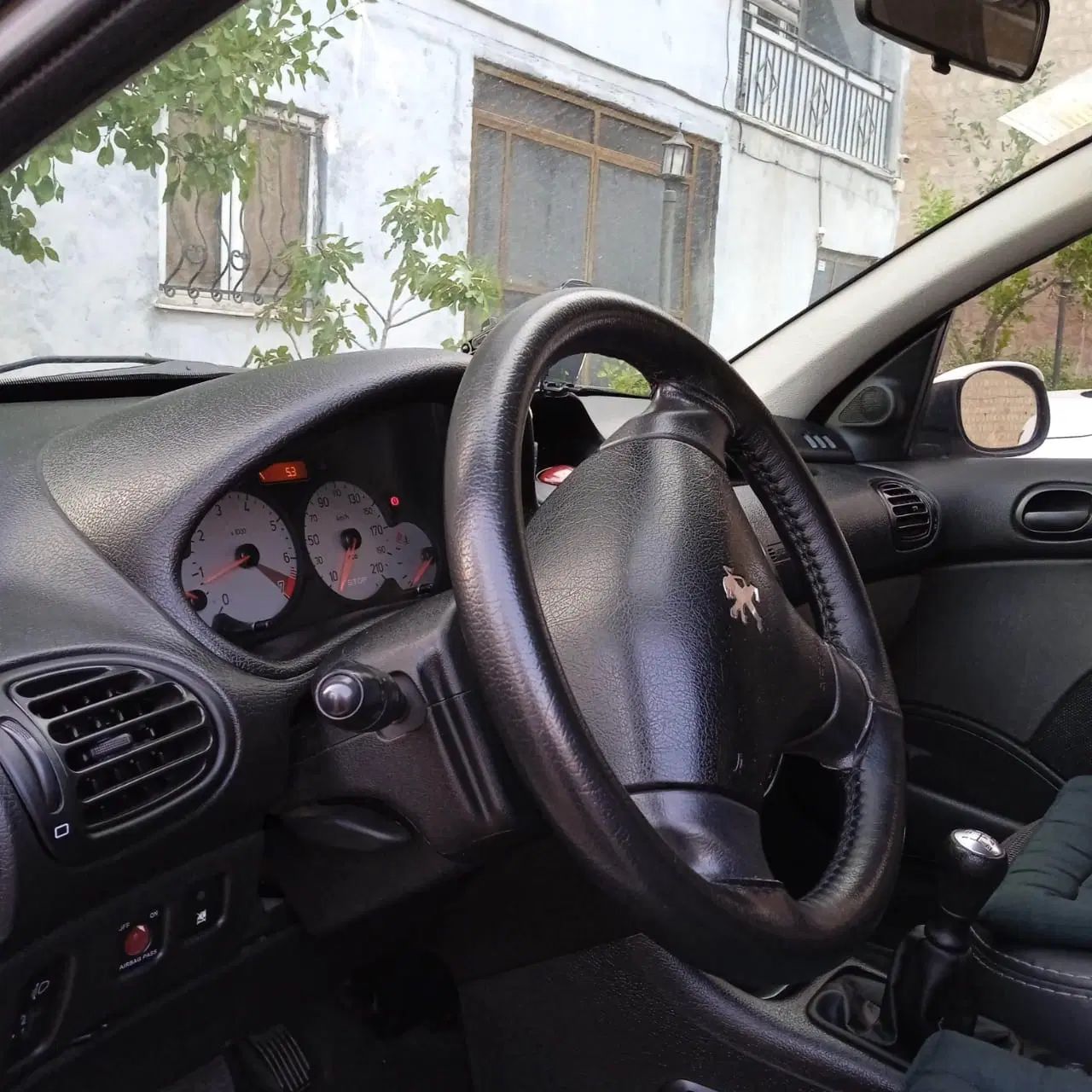 پژو ۲۰۶ صندوق دار v8 - 1400
