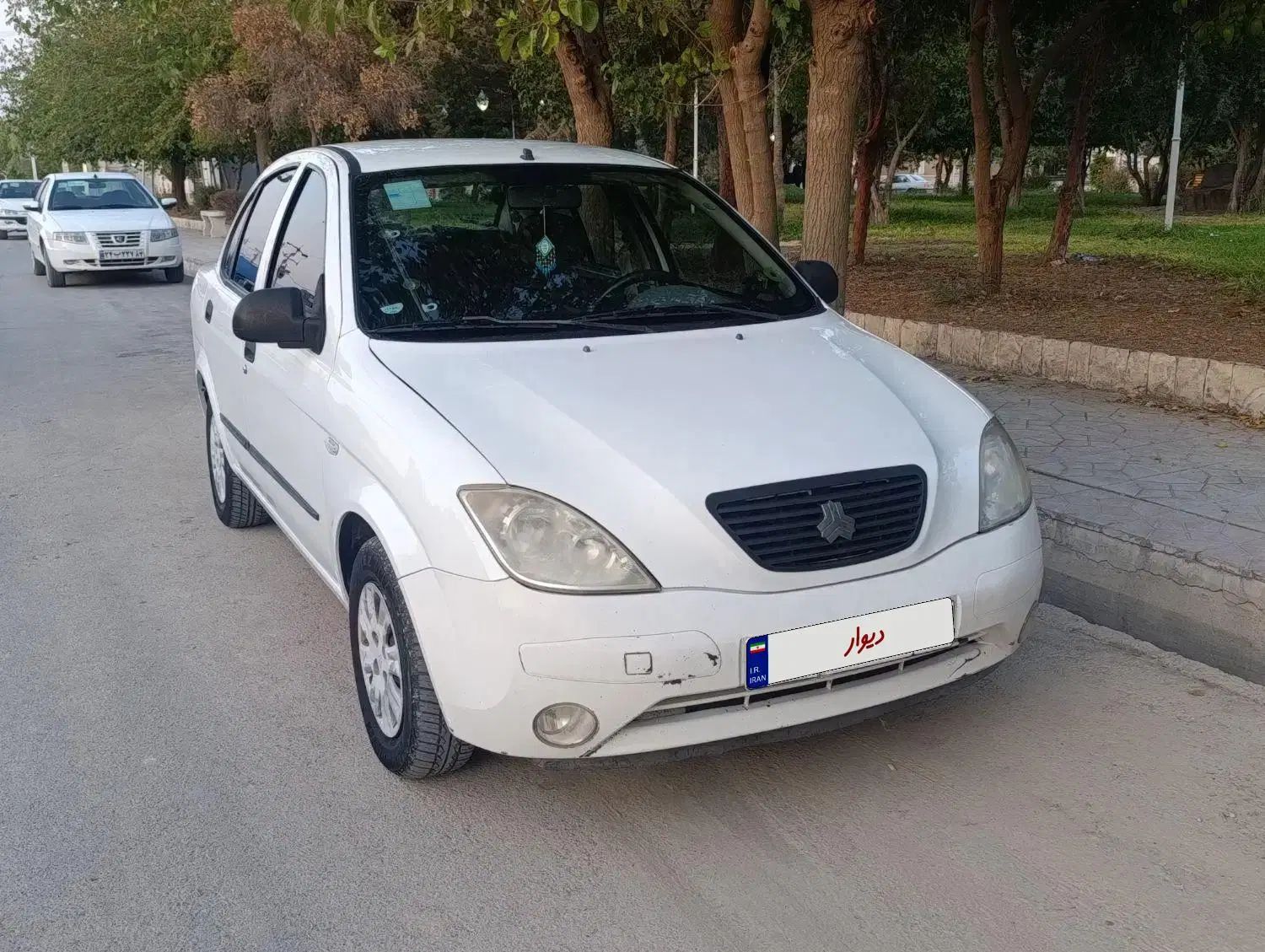 تیبا صندوق دار SX - 1398