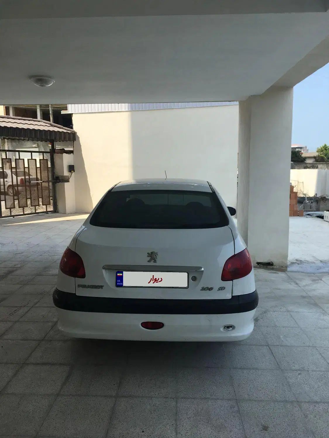 پژو ۲۰۶ صندوق دار v8 - 1390