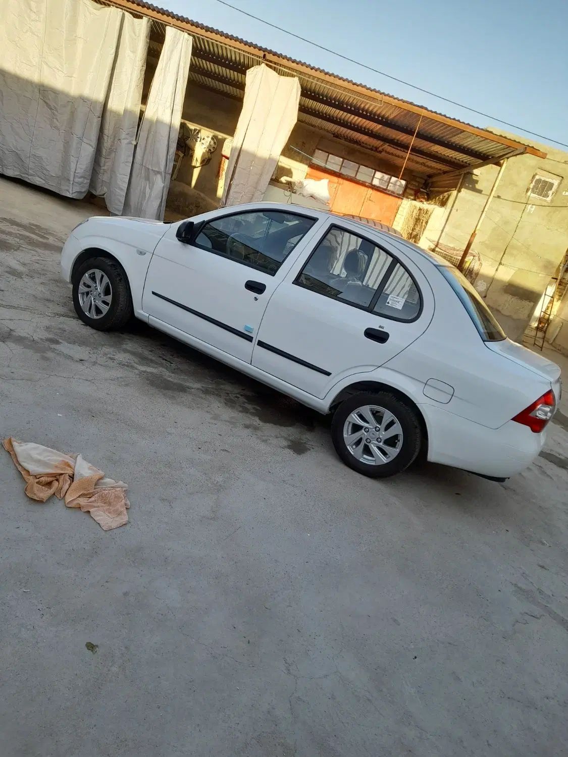 تیبا صندوق دار SX - 1398