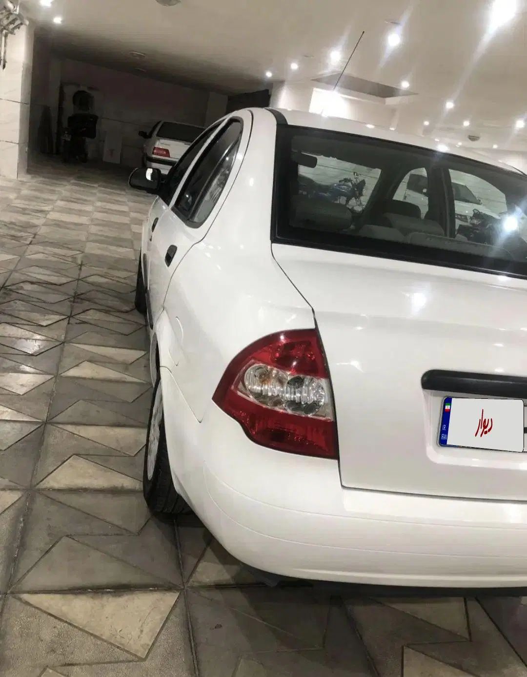تیبا صندوق دار SX - 1400