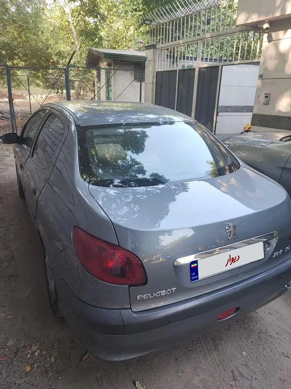 پژو ۲۰۶ صندوق دار v8 - 1396