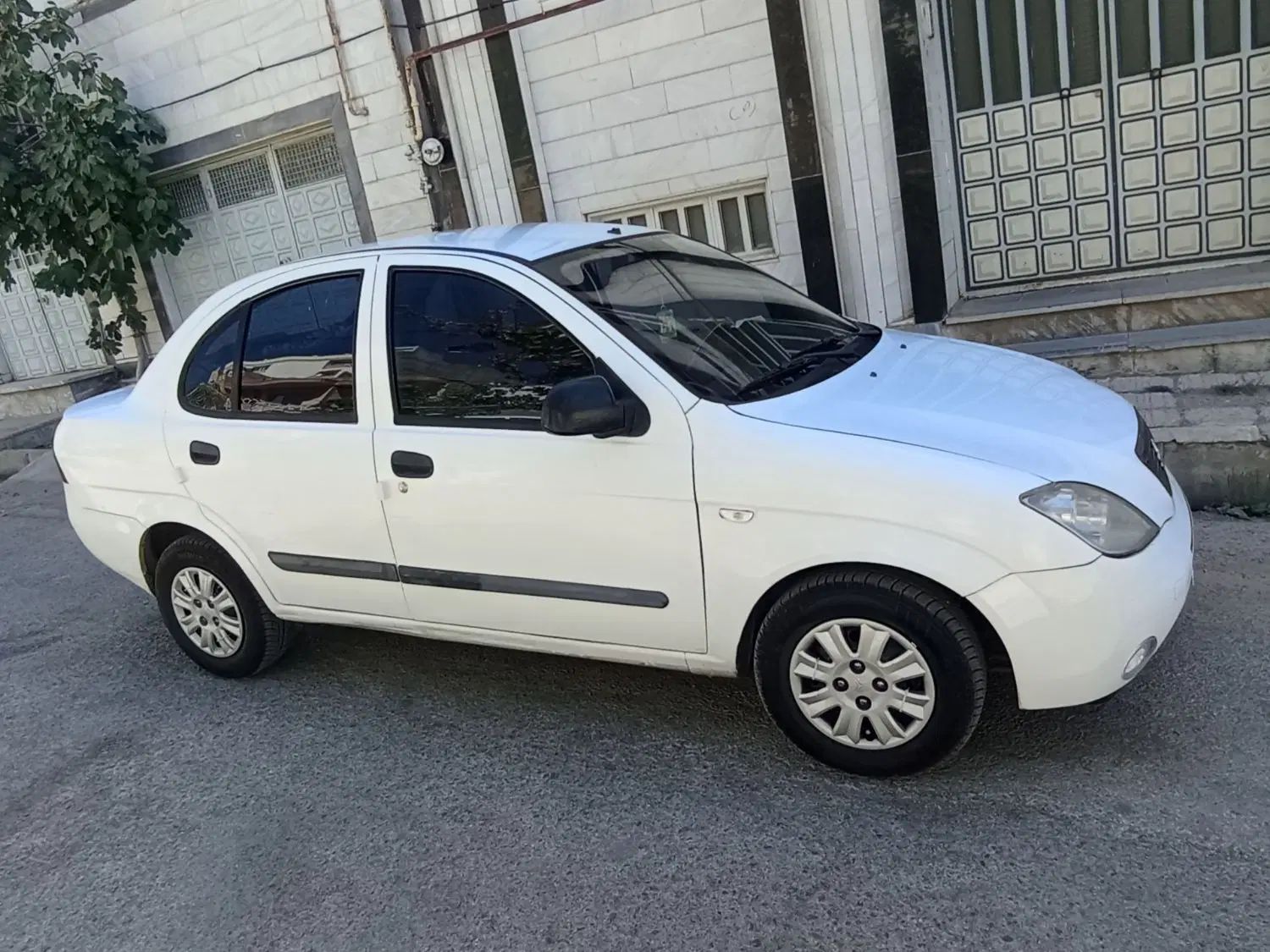 تیبا صندوق دار EX - 1395