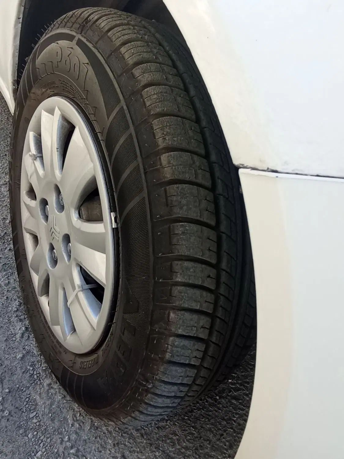 تیبا صندوق دار EX - 1395