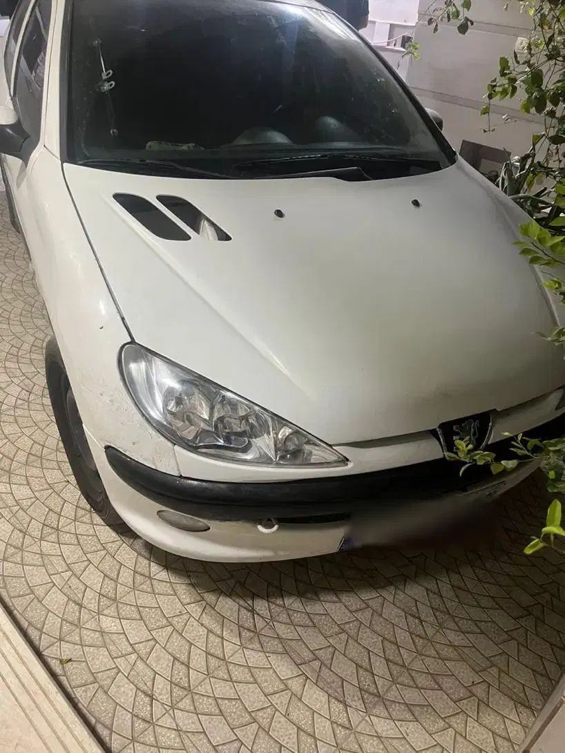 پژو ۲۰۶ صندوق دار v8 - 1390