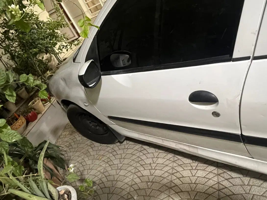 پژو ۲۰۶ صندوق دار v8 - 1390
