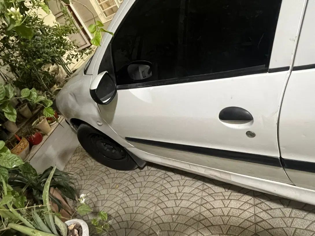 پژو ۲۰۶ صندوق دار v8 - 1390