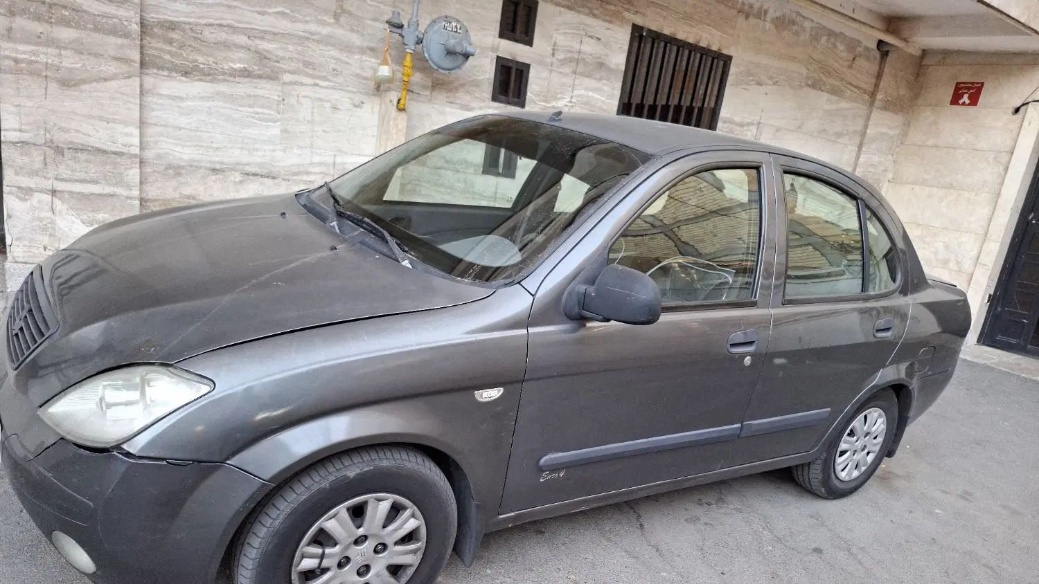 تیبا صندوق دار SX - 1393