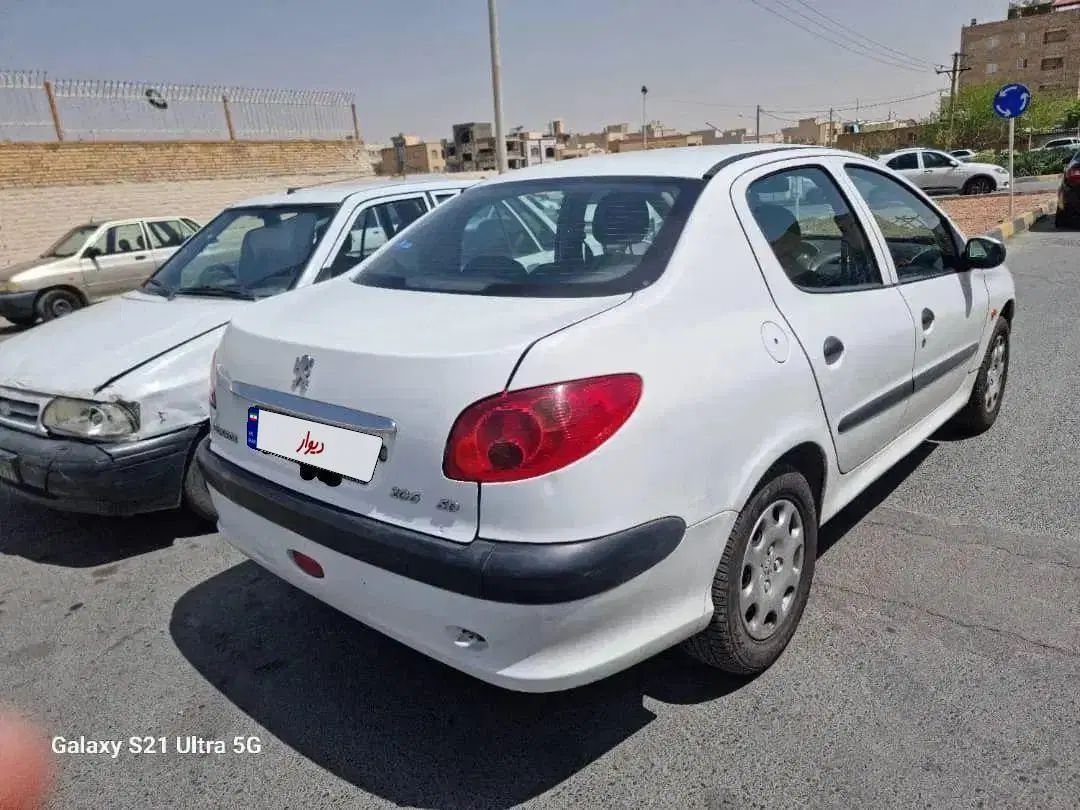 پژو ۲۰۶ صندوق دار v8 - 1394
