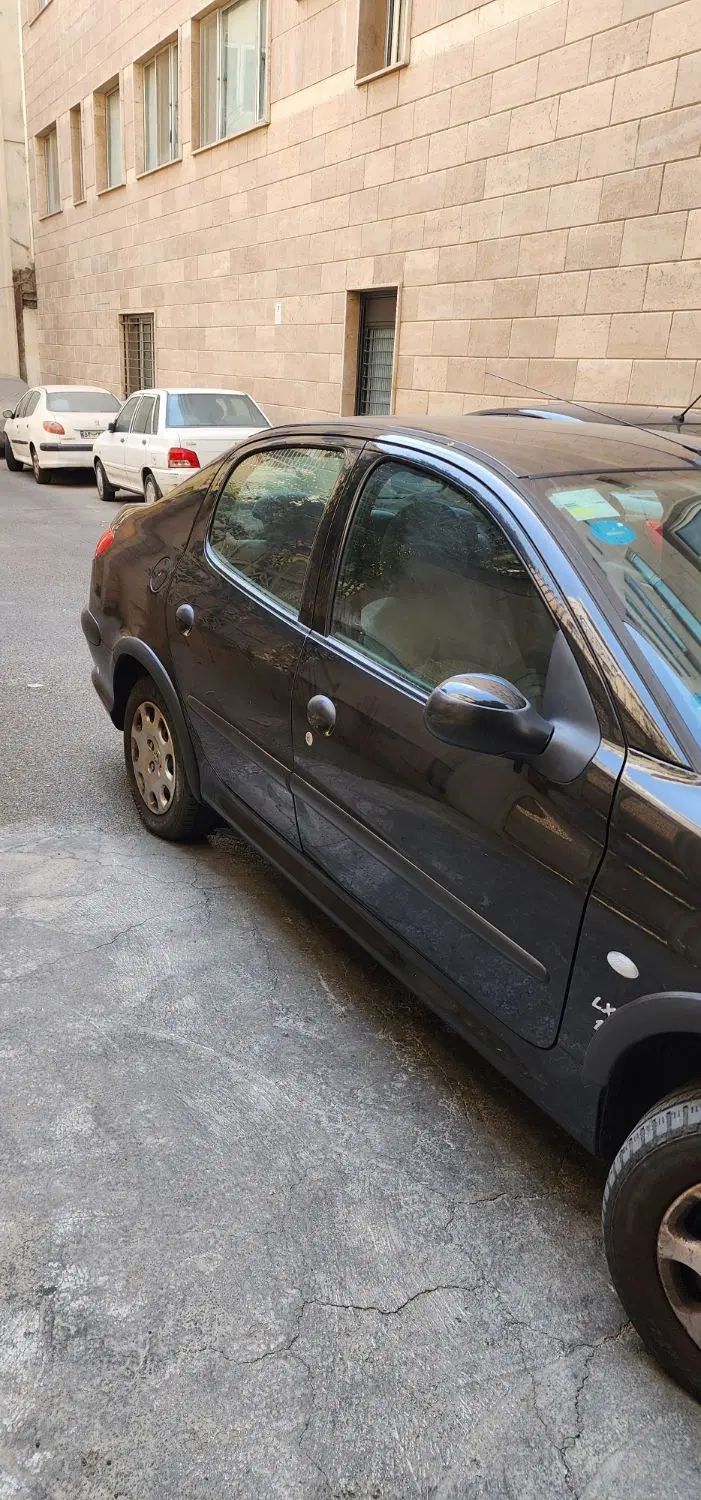 پژو ۲۰۶ صندوق دار v8 - 1389