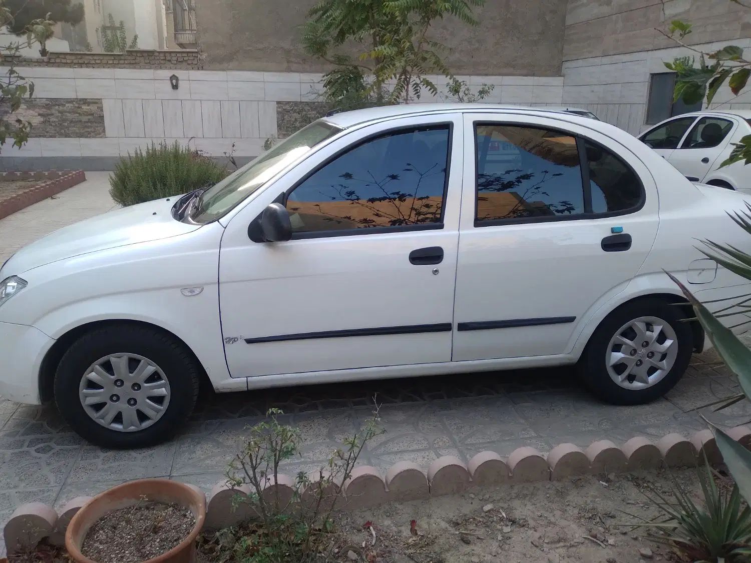 تیبا صندوق دار SX - 1399