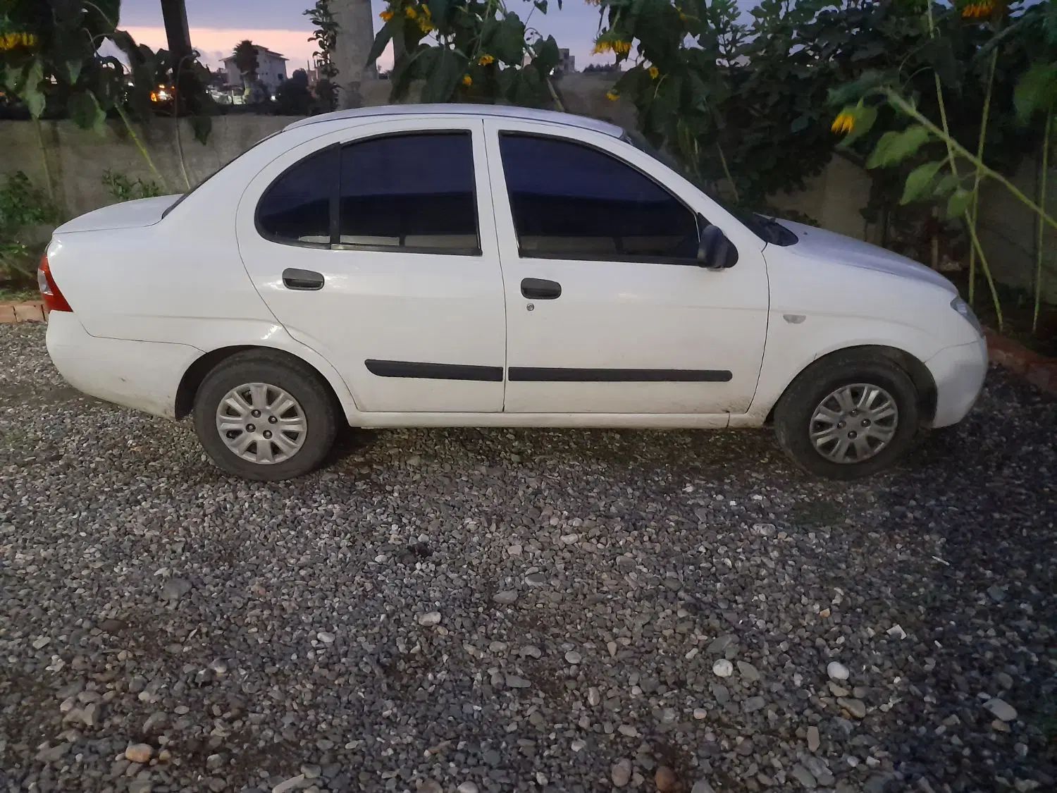 تیبا صندوق دار EX - 1392