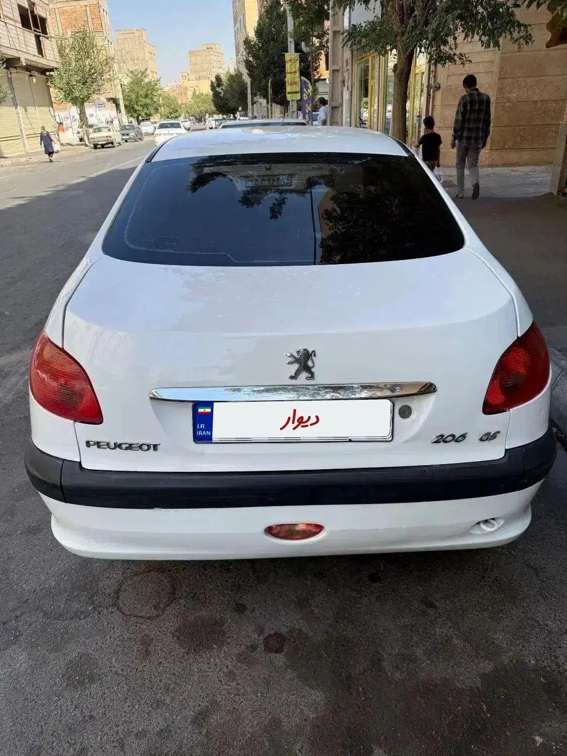 پژو ۲۰۶ صندوق دار v8 - 1390