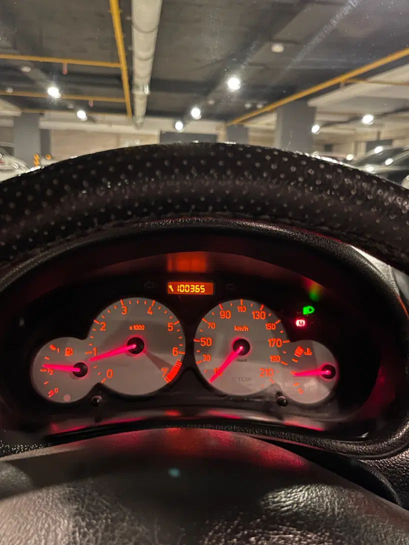 پژو ۲۰۶ صندوق دار v8 - 1396