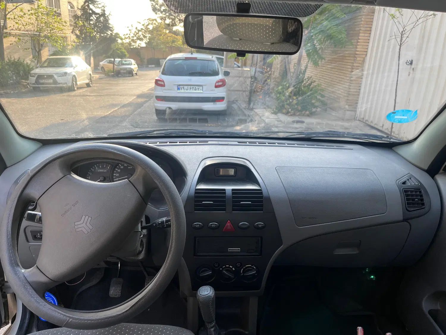 تیبا صندوق دار SX - 1392