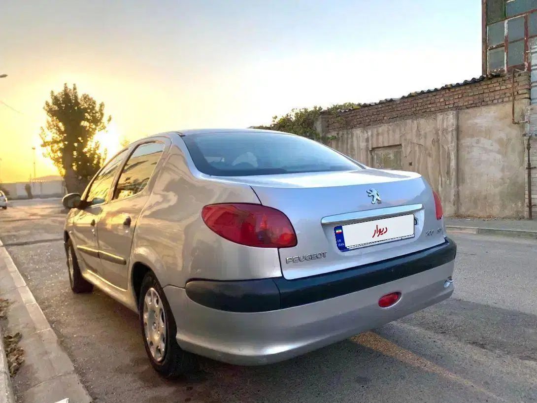 پژو ۲۰۶ صندوق دار v8 - 1386