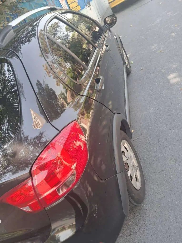 خودرو کوییک، معمولی آگهی ann_20460846