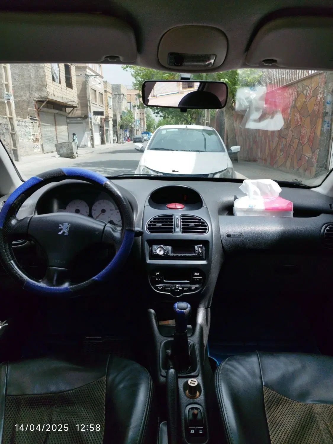 پژو ۲۰۶ صندوق دار v8 - 1394
