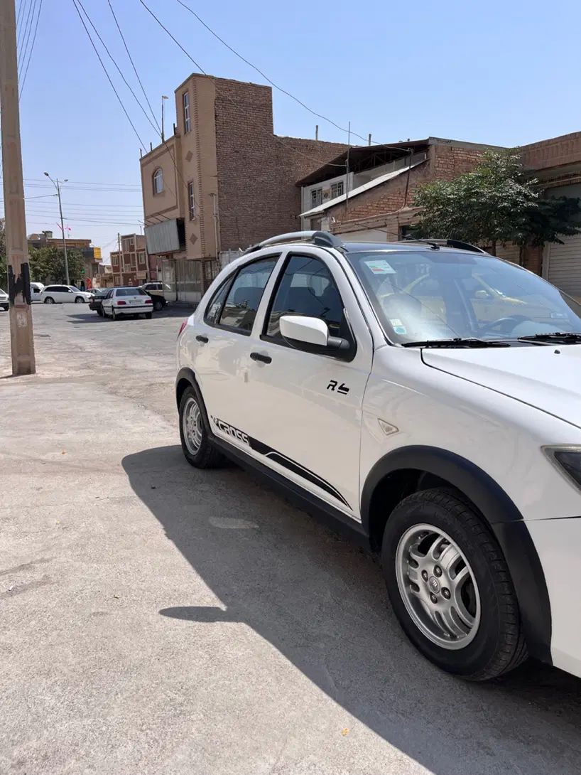 کوییک R دنده‌ای - 1399