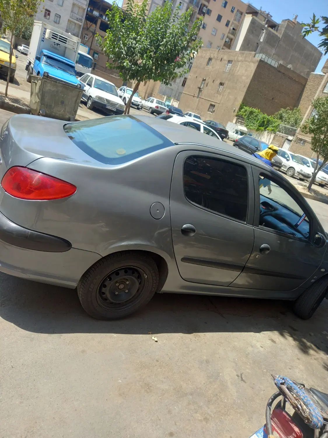 پژو ۲۰۶ صندوق دار v1 - 1389