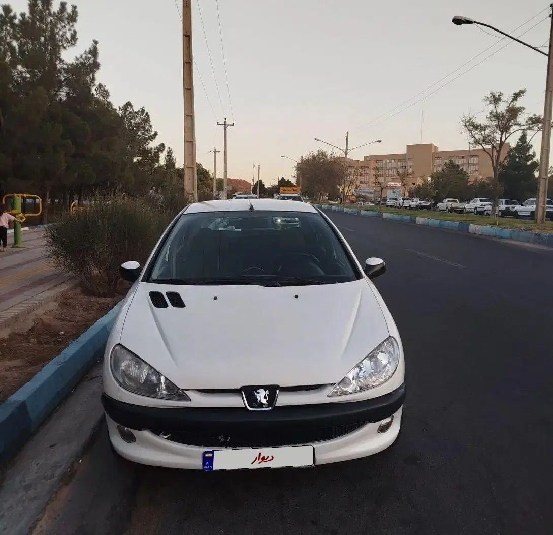 پژو ۲۰۶ صندوق دار v1 - 1389