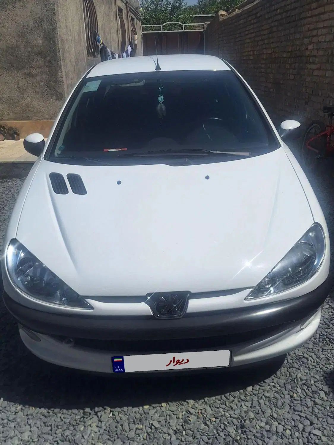 پژو ۲۰۶ صندوق دار v8 - 1399