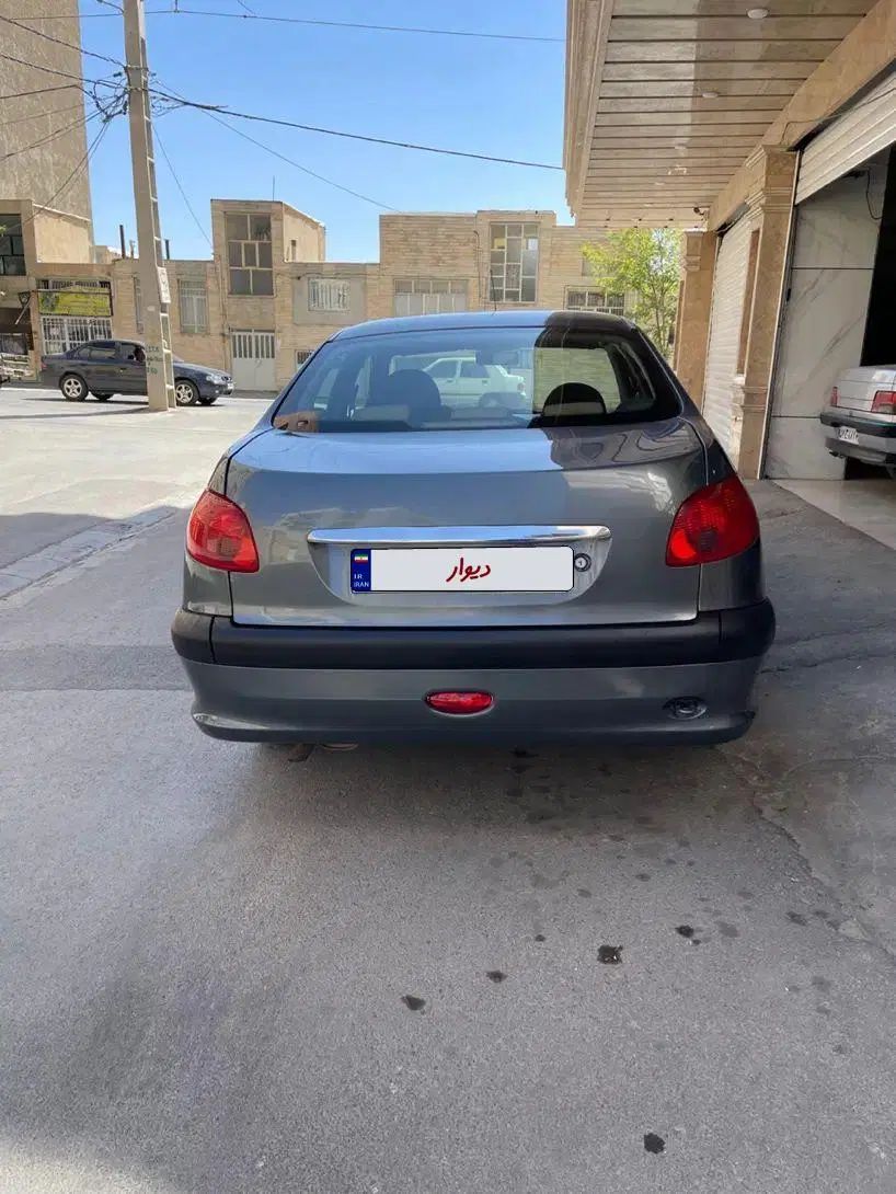 پژو ۲۰۶ صندوق دار v8 - 1390