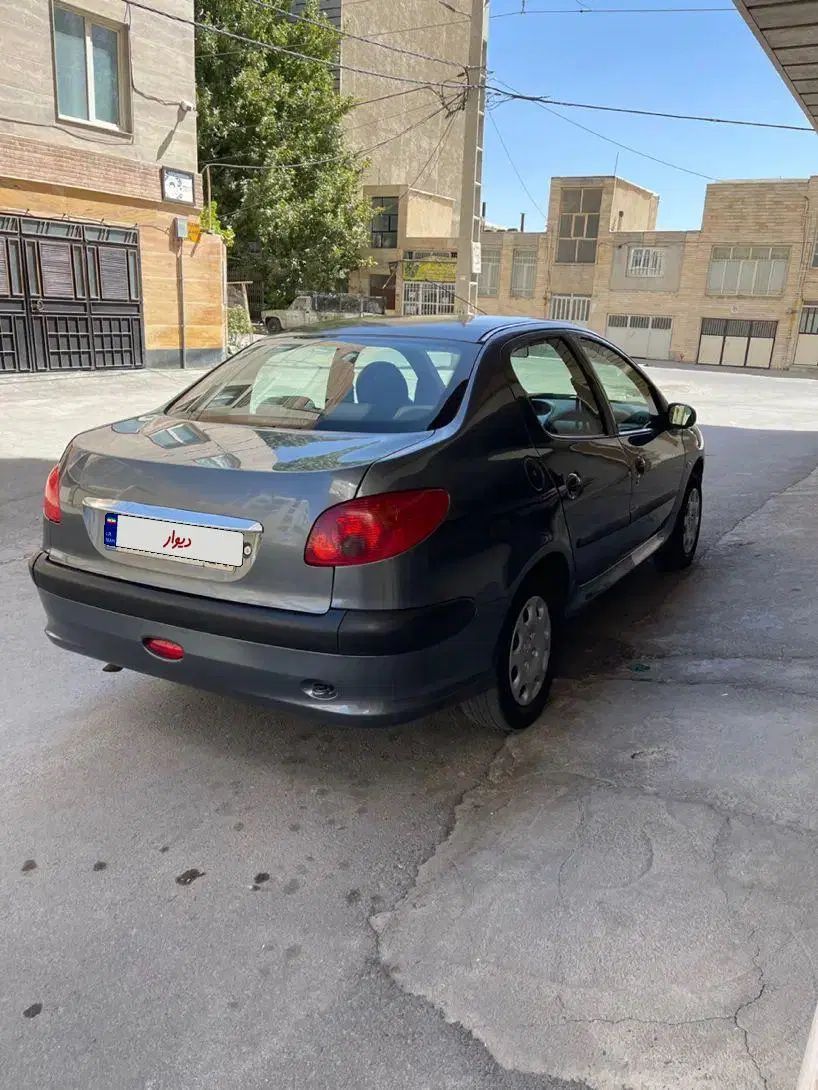 پژو ۲۰۶ صندوق دار v8 - 1390