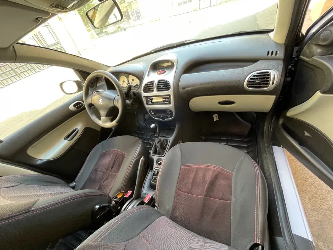 پژو ۲۰۶ صندوق دار v8 - 1390