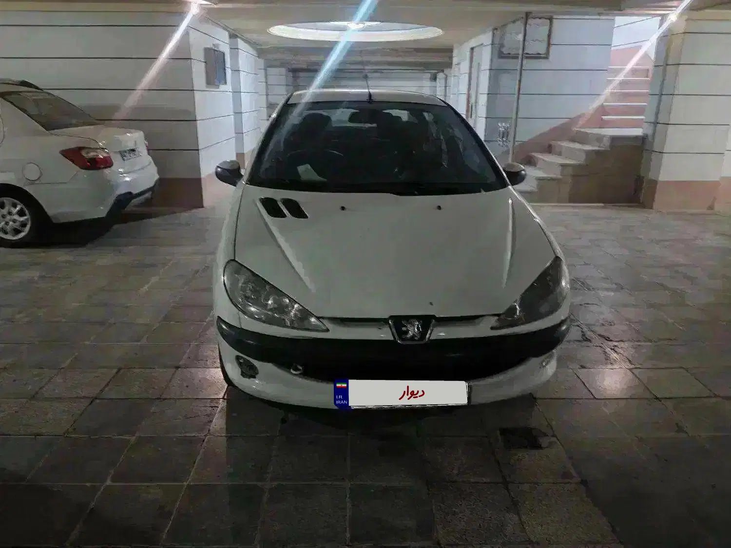 پژو ۲۰۶ صندوق دار v8 - 1394