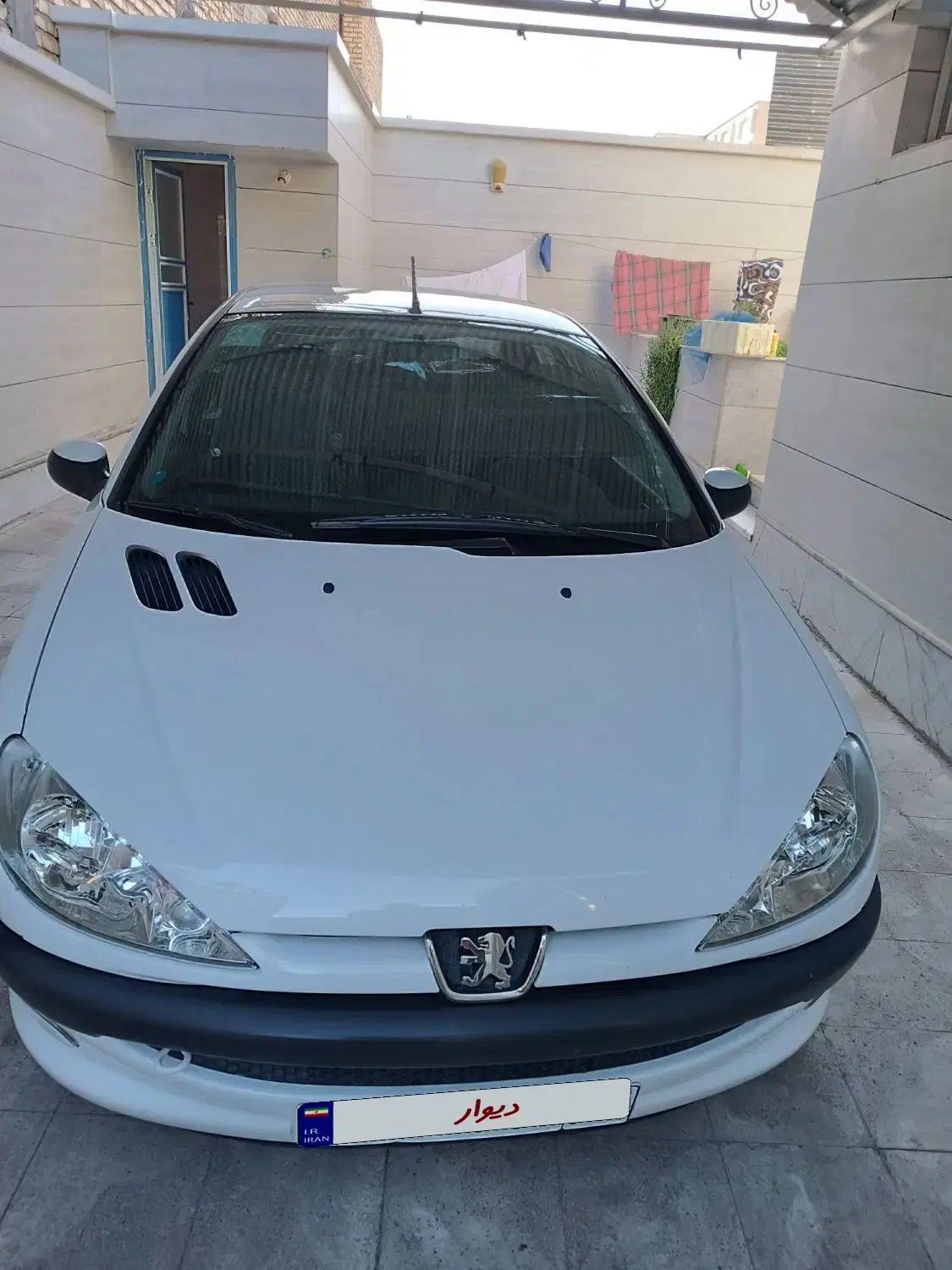 پژو ۲۰۶ صندوق دار v8 - 1396