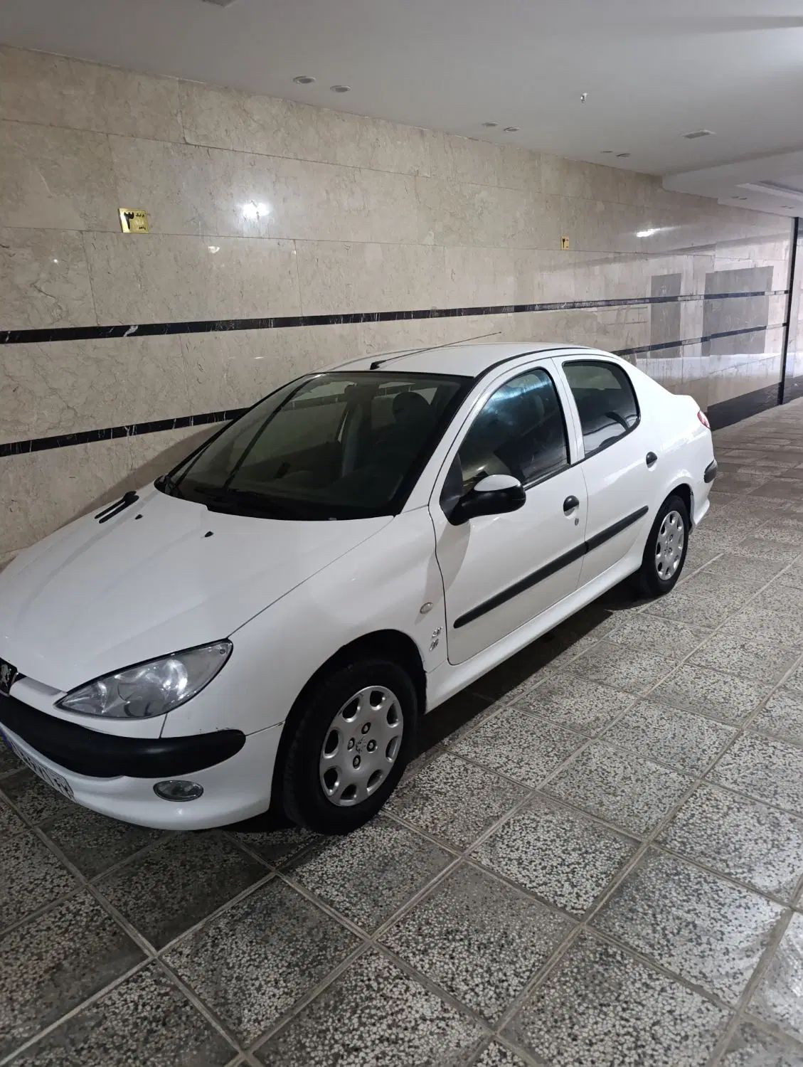 پژو ۲۰۶ صندوق دار v8 - 1396