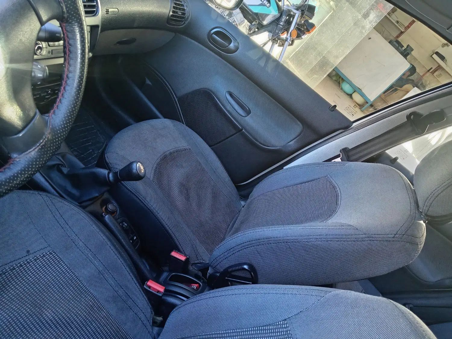 پژو ۲۰۶ صندوق دار v8 - 1399