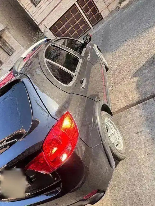 کوییک R دنده‌ای - 1400